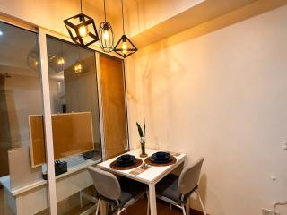 The Traveller's Cabin - 2