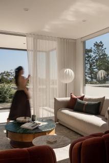 Stylish Pad, Ocean Views, Walk to Hastings Street - 0