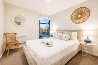2BR in Salisbury with Garden Retreat - 7