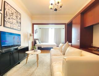 The Manor Charm - 8