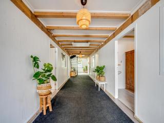 Cozy Stay with recreation room - 6