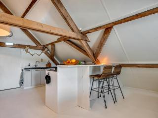 Cozy Stay with recreation room - 1
