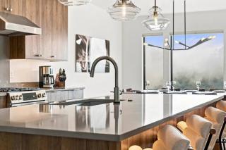 Modern Big Sky Retreat with Mountain Views - 6