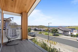 Orewa Ocean View - Pacific Heights Retreat - 0