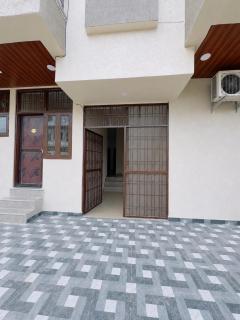 AAPNO Ghar Cozy King Studio Balcony - 9