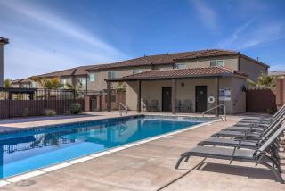 Private Hot Tub, Fire Pit, eBikes and BBQ - Close to Zion - Washington - 3