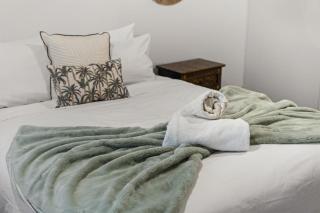 Coastal Comfort Near The Strand - 1
