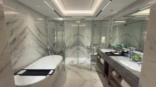 The Excelton Hotel Palembang - 8
