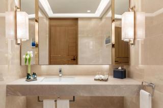 Hotel Flynest Suites Delhi - 1