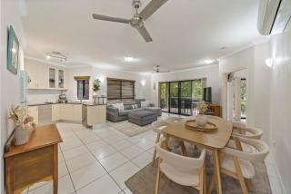 Near Beach 2 BR unit The Strand - 6