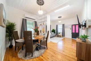 Palm Grove Cottage and Private Studio - 4