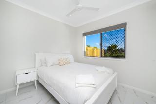 Stylish Stay Near The CBD - 7