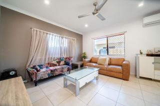 Relaxing 4BR Family Escape - 4