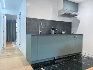 Cozy and Modern Stay in Brooklyn - C - 3