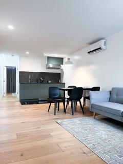 Cozy and Modern Stay in Brooklyn - C - 0