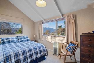 Queen's Garden Mountain view Holiday home - 6