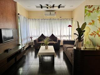 Glen Three Bedroom Apartment full flat - 6