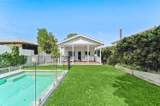 Restored Queenslander Cottage-Private Pool&Garden - 0