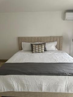 Emerald house - 1
