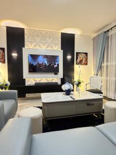 Lavender Luxury Homes-2Bedrooms Apartment - 2