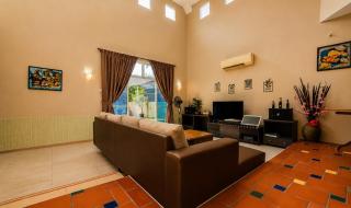Batu Pahat Santalia Villa 4BR 12pax Private Pool by Our Stay - 8