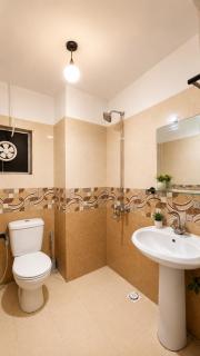 1 Bed Air Conditioned - Deluxe Room Evident Insights Nest - 2