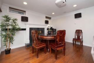 Comfort Spacious 2-BR Suite in Arbutus - 4