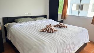 Mae Phim Beachside 1BR Condo Sleeps 3 With Rooftop Pool - 2