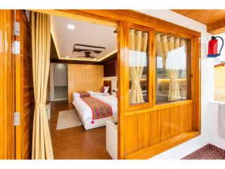 Sangeeta Prime Stay Nainital - Comfortable Rooms , Restaurant & Convenient Parking - 3