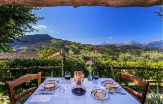 Stunning Home In Monte San Martino - 0