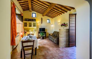 Stunning Home In Monte San Martino - 3