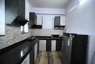 Ferny 2 Bedrooms in Shared Home - 3