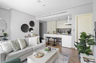 Frank Porter - West Avenue - Dubai - 7