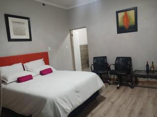 Serene Guest Room Retreat in Alberton, South Africa - 5