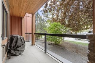 Mountain Bliss Spacious 2BR with Pool and Hot Tub - Canmore - 6