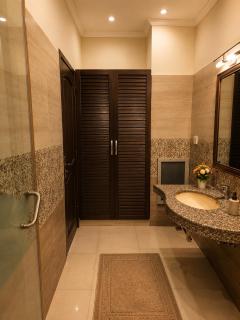 Royal Hayat Hotel - 4