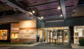Crowne Plaza Bucharest by IHG - 8