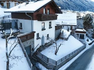 Alpenchalet Berggold - Holiday home with panoramic views - 0