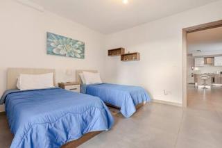 Eureka Mansions - Stylish, Spacious & Elegant - 9