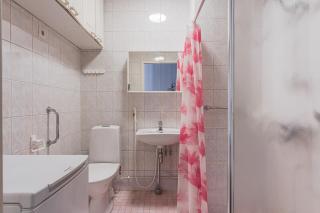 Free Parking & Private Balcony - 6