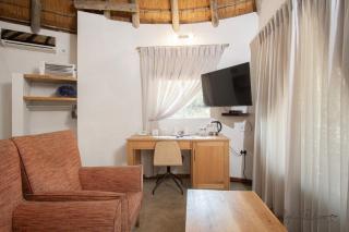 Sefapane Lodge and Safaris - 1