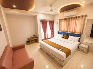 Hotel 5 Star RaceCourse - 5