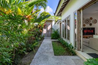 Santi Villa by Betterplace - 2