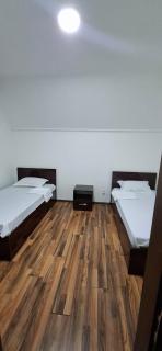 Joloochu Hostel - 8