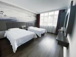GreenTree Inn HanZhong Railway Station Beiyihuan Road Express Hotel - 4