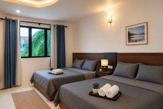 Pangkor Island Pool View Studio 2 Queen Beds 2 Min Walk to the Beach Free WiFi & Parking - 0