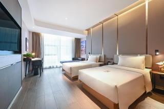 Atour Hotel Luliang Central Park - 3
