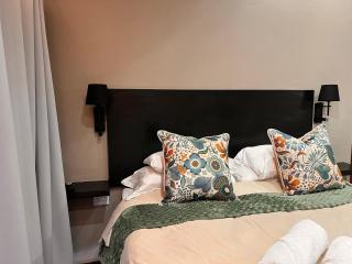 Three Thymes Inn - 8
