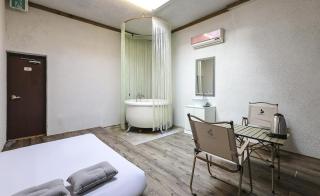 Lounz Stay Hotel Hwasoon - 2