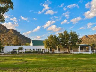 Bronze Grove Farm and Chalets - 4